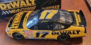 NASCAR Matt Kenseth #17 DeWalt Team Caliber 1:24 Die-Cast Replica Series 2001 - Picture 1 of 6