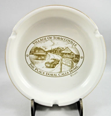 Cenicero de tabaco RJ Reynolds de colección cerámica Village of Tobaccoville Doral adorno dorado Foto 1 de 4