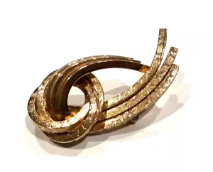 GROSSE CHRISTIAN DIOR GERMANY 1959 MCM GOLD TEXTURED KNOT SWIRL 2" BROOCH PIN EU - Picture 1 of 12