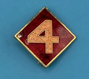 Prendedor de escudo de unidad DI de la Segunda Guerra Mundial de la 4ª División de Marines TIPO DE PARCHE RARO - Imagen 1 de 6