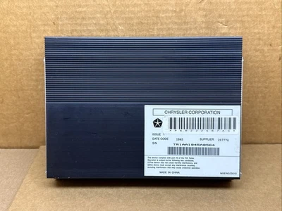 Amplificador de radio audio Dodge Charger Chrysler 300 2015-2016 OEM 68222467AG Foto 1 de 4