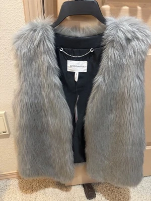 Nuevo con Etiquetas BCBGeneration Gris Imitación Piel Chaleco Largo Medio con Bolsillos Laterales Talla S Foto 1 de 4