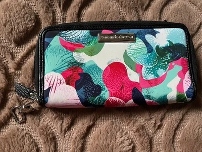 Бумажник Samantha коричневый с орхидеей камуфляжный на молнии розовый сине-зеленый с ремешком цветной - Изображение 1 из 4