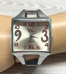 Via Nova Cuff Watch Bracelet Silver Tone Bold Face Quartz Analog - Picture 1 of 8