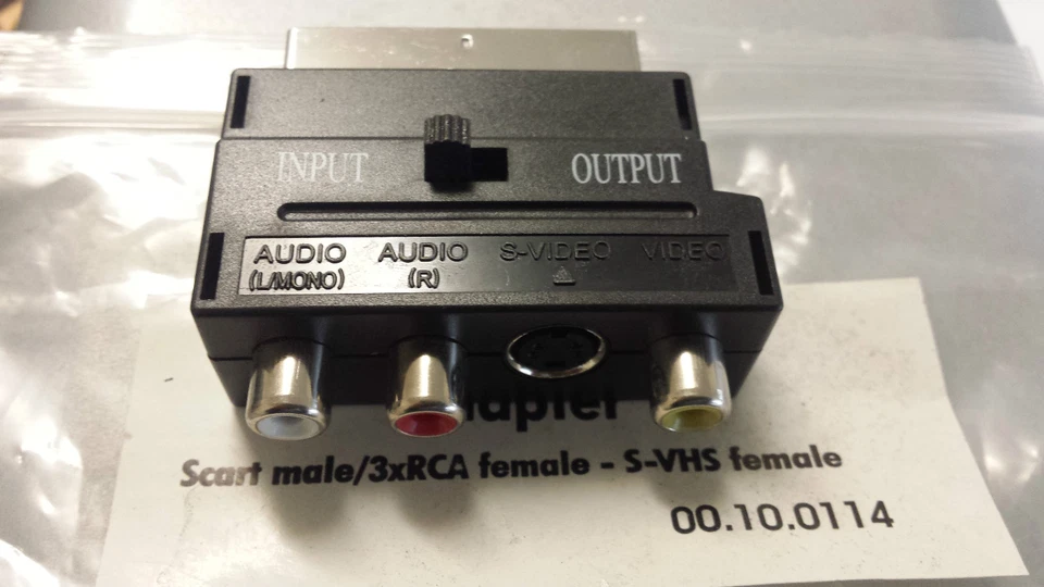 Adaptador convertidor de audio y video compuesto SCART 20 pines macho a RCA + S-Video hembra Foto 1 de 1