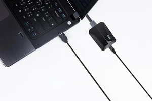Aten CV211 ORDINATEUR PORTABLE USB CONSOLE CRASH CART ADAPTATEUR - Photo 1/9