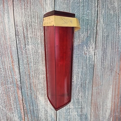 1981-1984 Lincoln Town Car RH Red Tail Light Lens with Emblem Diffuser OEM Used - Image 1 of 4