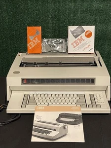 IBM Wheelwriter 10 Series II Electronic Typewriter-Works Great. Fast Shipping! - Picture 1 of 13