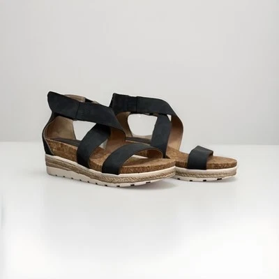 Sandalias para mujer Adrienne Vittadini Cape May cuña cuero negro, talla 9 Foto 1 de 4