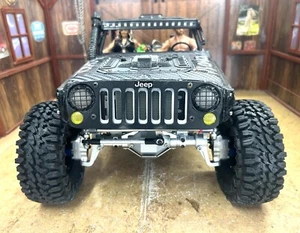 Axial SCX10 Jeep JK - Picture 1 of 10