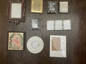 Collection of Small Picture Frames - Picture 1 of 7
