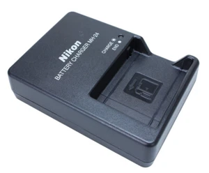Nikon MH-24 Chargeur d'origine D5200 D3100 D3200 D5100 P7000 P7100  (Réf#A-489) - Photo 1 sur 2