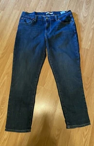 LEVIS Red Tab Mid rise Boyfriend Jeans SIZE 32x27. T21 - Picture 1 of 7