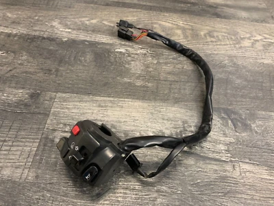 Interruptor de señal de giro del manillar izquierdo Kawasaki ZX6R ZZR600 ZX9R ZX11 ZX12R Ninja OEM Foto 1 de 4