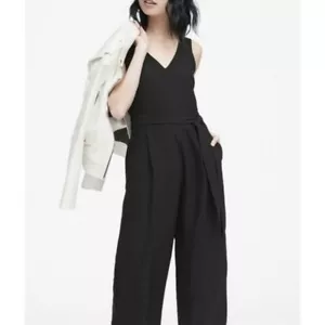 Banana Republic V-Neck Sleeveless Black Jumpsuit Size 12 - Picture 1 of 10