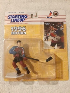 96 JOE SAKIC - Colorado Avalanche NHL Starting Lineup Figure - Picture 1 of 6