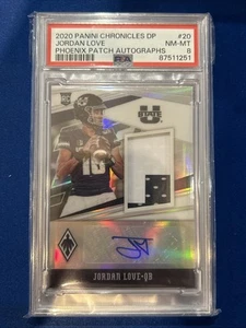 2020 Panini Chronicles Draft Jordan Love Phoenix Rookie Patch Auto RPA /49 PSA 8 - Bild 1 von 2