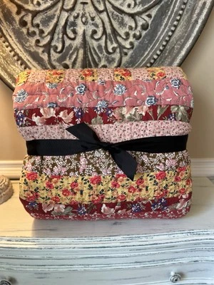 Edredón GreenRow Remnant Patchwork Haley Twin 86”x86” NUEVO SIN ETIQUETAS CAJA ABIERTA Foto 1 de 4