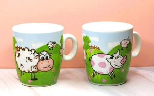 Farm Animal Cartoon Mug Pair Sheep Pig Ceramic Cups Whimsical Vntg Kitchen Gift - Picture 1 of 4