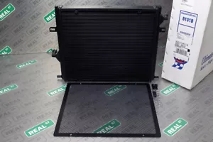 CSF 8131B Black Aluminum Radiator 2014-2018 BMW M140i M240i 340i 440i B58B30M0 - Picture 1 of 9