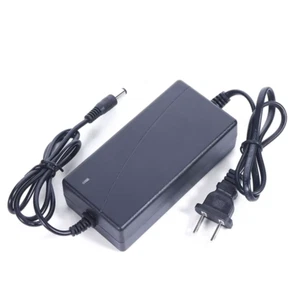 AC/DC Netzteil / Wandstecker Ladegerät / Netzteil 21 Volt 1 Ampere - US Stecker - Bild 1 von 1