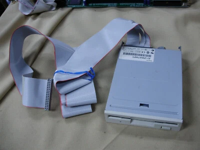 Panasonic JU-256A798PC Internal 3.5" 1.44MB Floppy Disk Drive + cable - Image 1 of 4