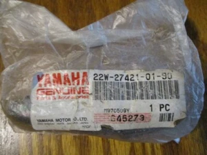 NOS OEM Yamaha RH Foot Peg 22W-27421-01-90 YZ XT RT Old # 3R1-27421-00-00 - Foto 1 di 5