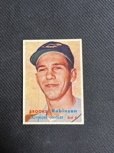 1957 Topps - #328 Brooks Robinson (RC)