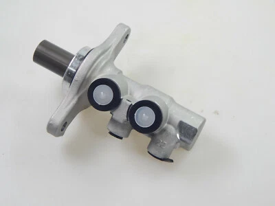 Brake Master Cylinder LADA Niva 4x4 Taiga Urban with ABS 21214-3505009-82 - Image 1 of 3