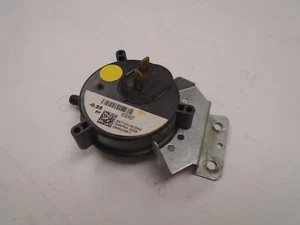 Nordyne Furnace Air Pressure Switch 9371VO-HS-0042 632427 -0.55 PF - USED - Picture 1 of 2