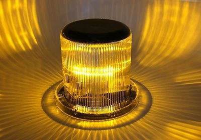 PILOTLIGHTS.NET Solar Warning Light - Waterproof Solar Dock Barge Warning Light - Amber - 8 LED