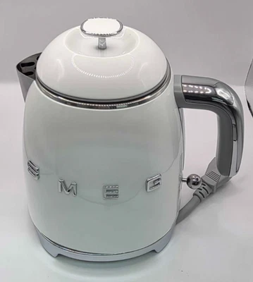 Hervidor eléctrico SMEG Mini años 50 estilo retro 3 tazas-blanco Foto 1 de 4