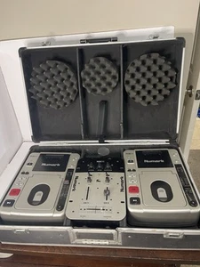 Numark DJ MX05 Mixer Controller With (2x) TCD05 CD Players And Hard Case - Picture 1 of 5