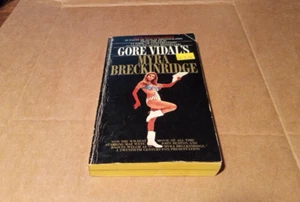 Myra Breckinridge Gore Vidal Paperback Book Movie Tie In Raquel Welch Trans LGBT - Imagen 1 de 5