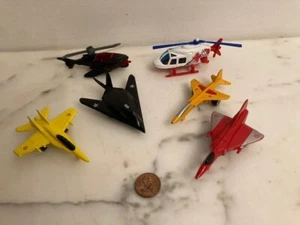 Menge 6 3"-3 Druckguss-Jetplanes, 1 B-2 und 2 Hotwheels Hubschrauber 1989, 2011 - Bild 1 von 7