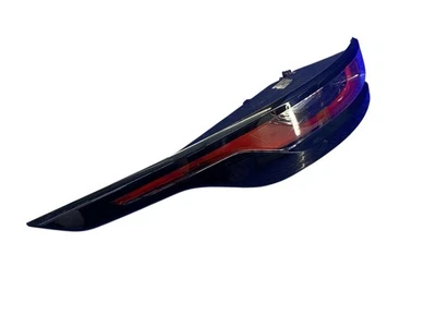 2018-2021 LAND ROVER VELAR REAR LEFT QUARTER PANEL MOUNTED TAILLIGHT TAIL LIGHT - Image 1 of 4