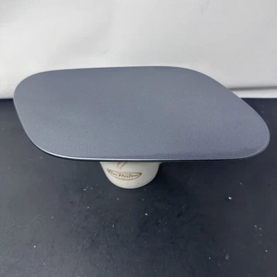 Volkswagen Golf Sportwagen 2017-2019 gris (2R/LD7X) tapa de puerta de combustible de gasolina Foto 1 de 4