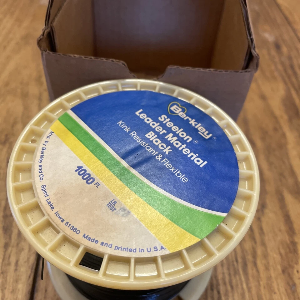 Berkley Steelon Leader Material Negro Resistente a la Torcedura y Flex 80 Lb Prueba 1000 ft Foto 1 de 4