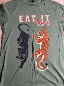 Eat It Alive Tiger And Panther Shirt Size Medium - Picture 1 of 4