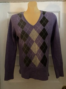 APT 9 Women's 100% Cashmere Argyle Lavender V Neck Sweater Size M VGUC - Picture 1 of 6
