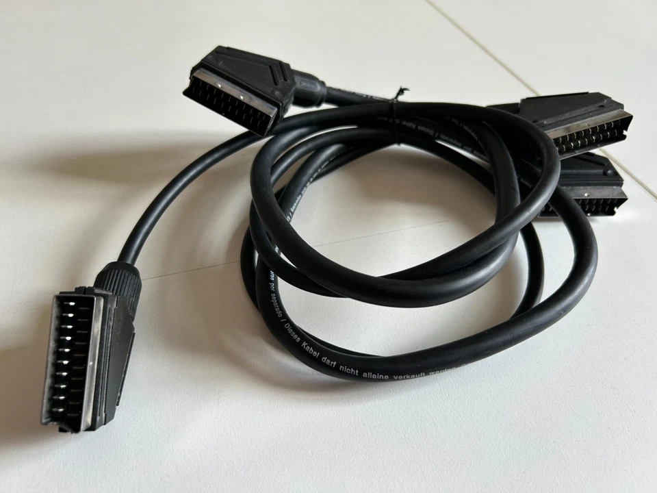 CAVI SCART 21 POLI - LUNGHEZZA 100 CM. - OTTIME CONDIZIONI - Immagine 1 di 1