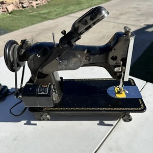 Vintage PFAFF 130 Sewing Machine For Parts Or Repair **READ** - Picture 1 of 15