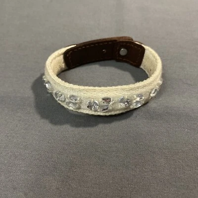 Hollister Калифорния белый холст и коричневый кожаный браслет со стразами - Изображение 1 из 4
