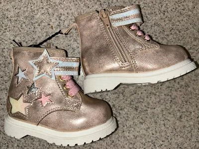 Botas de combate Wonder Nation bebê menina estrela cadarços rosa zíper, tamanho 3 (3-6 M) novas com etiquetas - Imagem 1 de 4