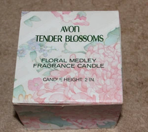 VINTAGE AVON TENDER BLOSSOMS FLORAL MEDLEY CANDLES- 1977 - NEW IN ORIGINAL BOX - Picture 1 of 5