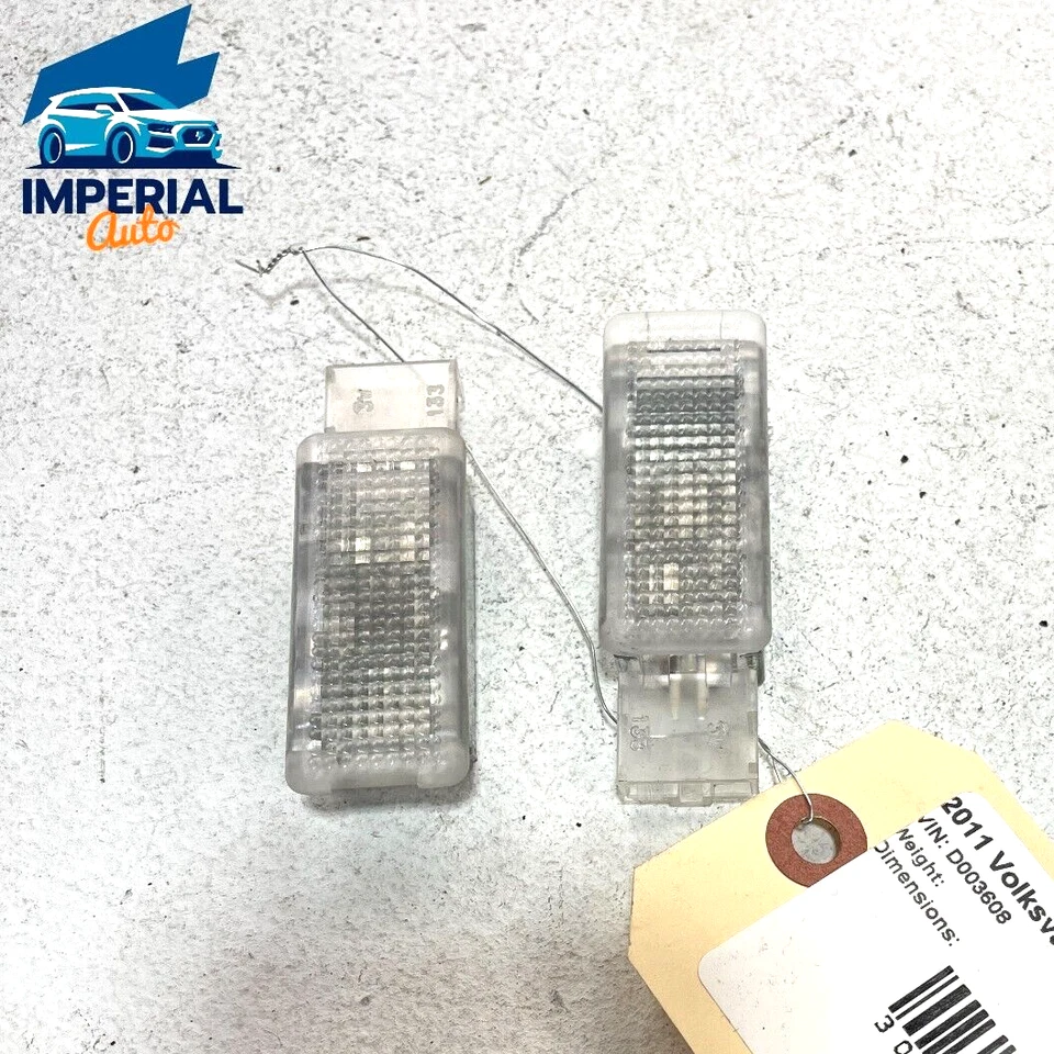 Juego de luces interiores de cortesía Volkswagen Touareg 2004-2017 2 piezas OEM Foto 1 de 4