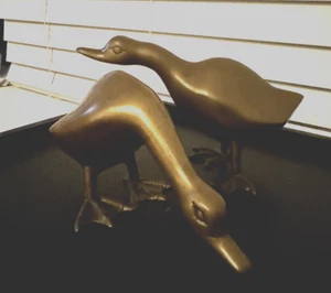 Vintage Pair Of Brass Geese Waterfowl Ducks Mid Century Modern - Picture 1 of 2