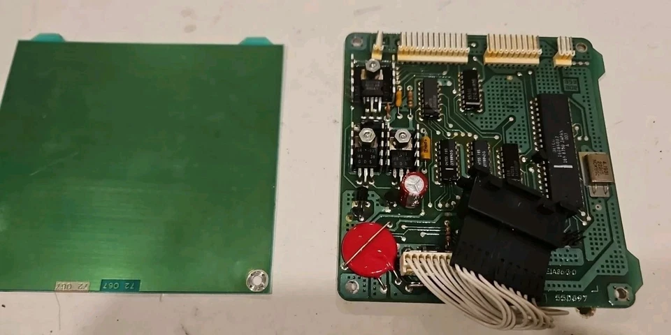 CADILLAC ALLANTE ON BOARD COMPUTER MOTHERBOARD  - Изображение 1 из 1