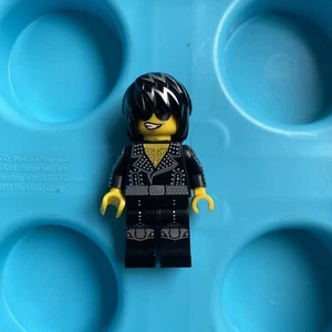 Lego Minifigure Collectible Series 12 Rock Star Great Condition COL190 - Picture 1 of 2