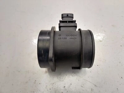 2006 VOLVO XC90 2.4 DIESEL AIR FLOW METER MAF 30677999 - Image 1 of 4